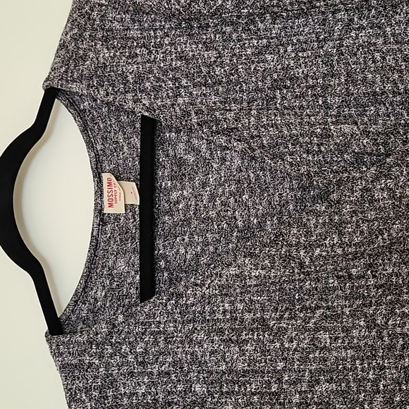 NWT Mossimo grey marled ribbed knit surplice bodice dress. S. - Picture 4 of 8